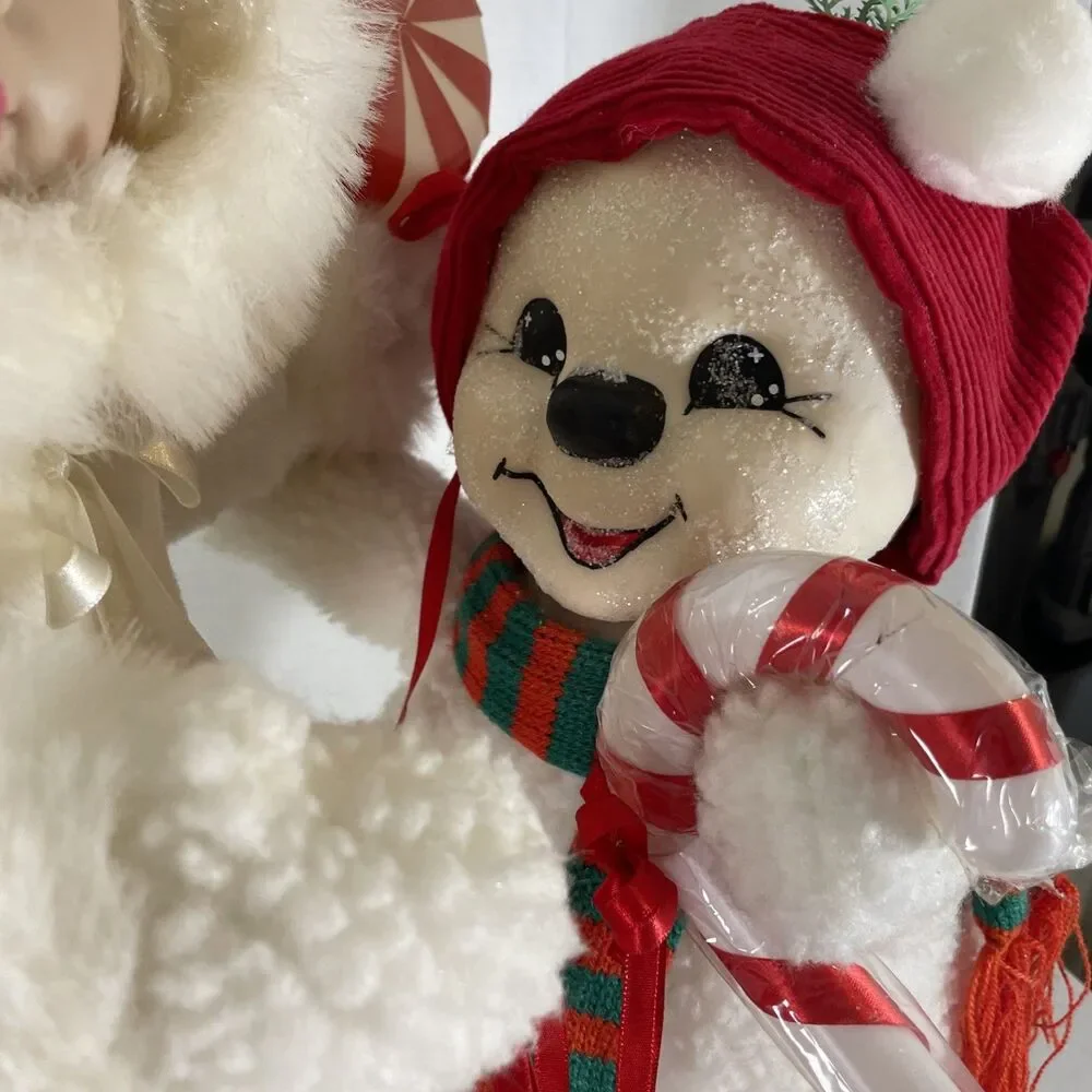 Santa’s Best Holiday Animation Girl And Bear With Candy Cane (1996)Tested/Works